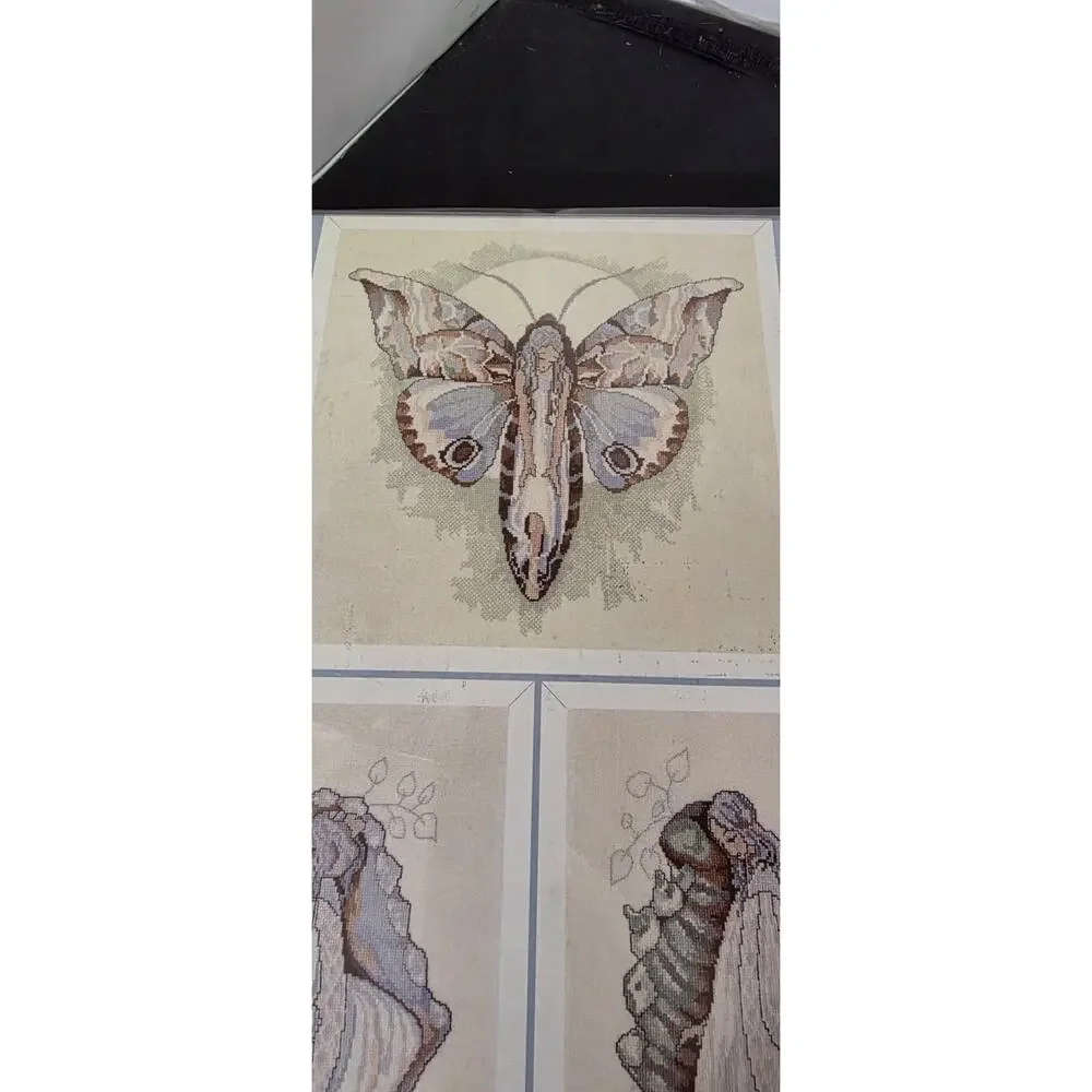 Maria van Scharrenburg Cross Stitch Kit Rups/ Cocon/ Vlinder Butterfly M009